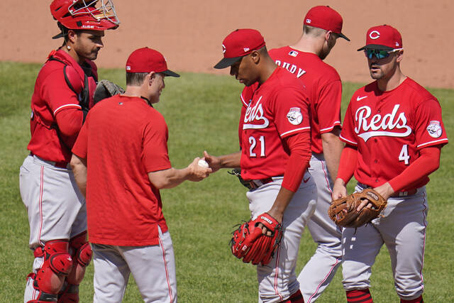 Cincinnati Reds Road Uniform  Cincinnati reds, Pittsburgh pirates